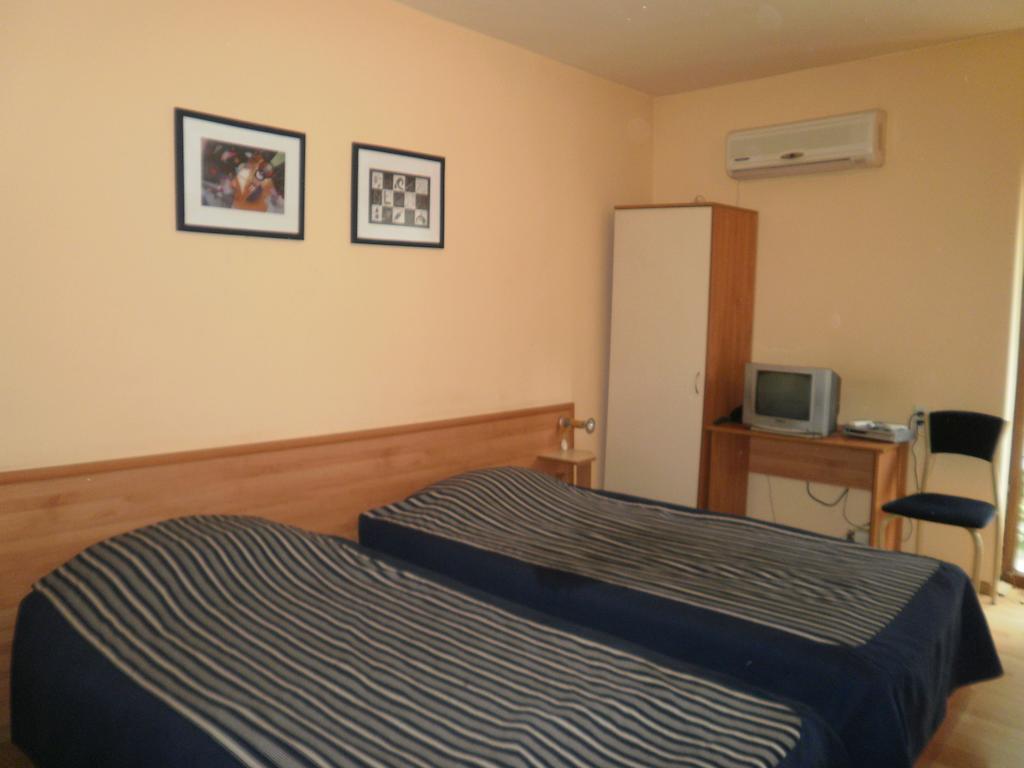 Family Hotel Kredo Sliven Номер фото